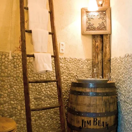 Мотель Road Stop